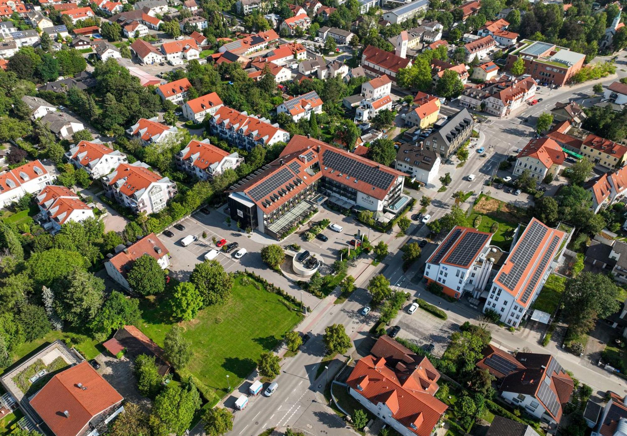 Bauer Hotel Und Restaurant Feldkirchen  Bagian luar foto