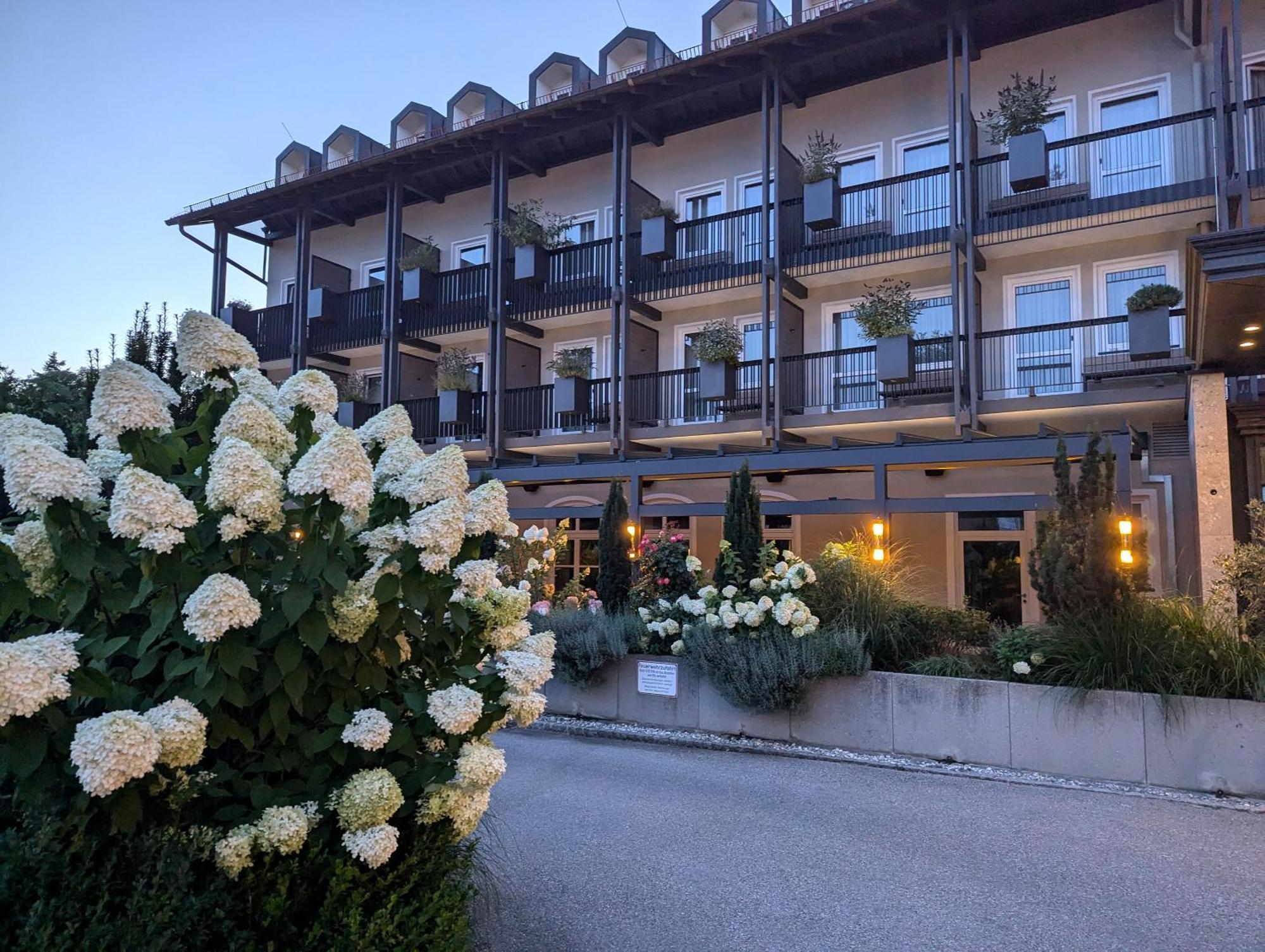 Bauer Hotel Und Restaurant Feldkirchen  Bagian luar foto